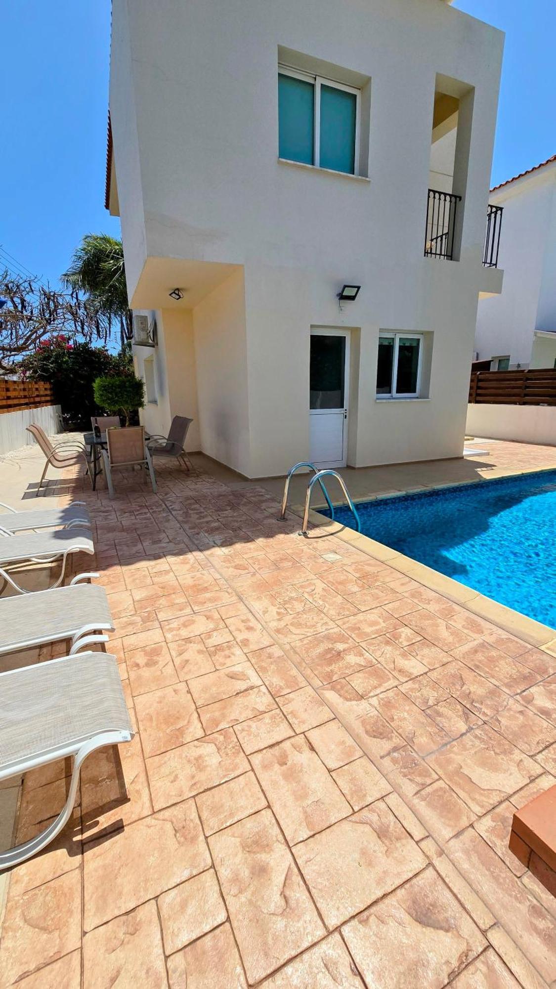 Villa Alkioni 31 Paralimni Exterior photo