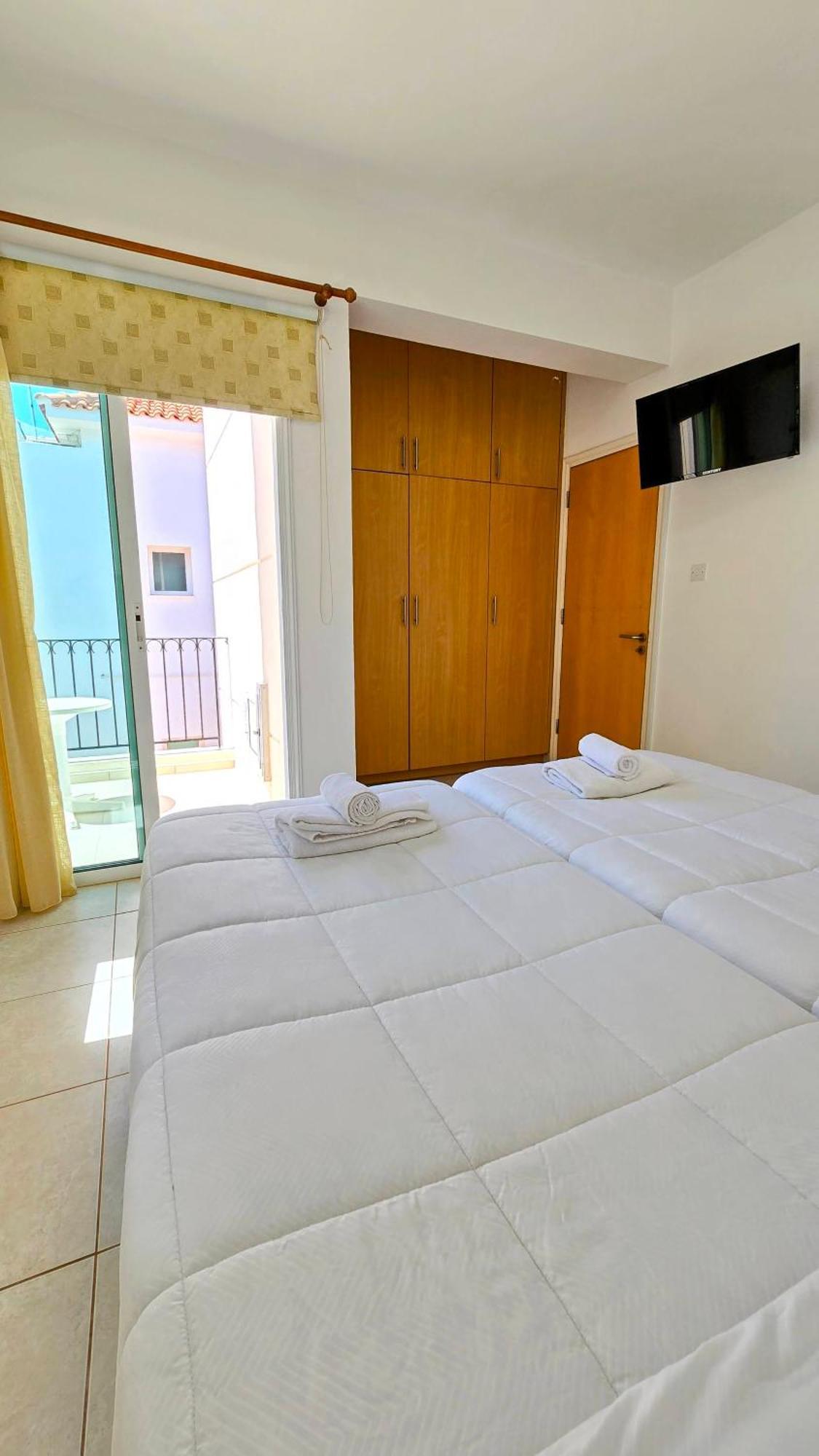 Villa Alkioni 31 Paralimni Exterior photo